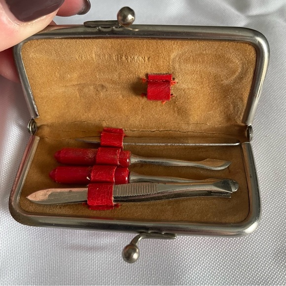 Vintage Grooming Travel Kit Trim Nail Hygene Red Leather Made In Germany - Picture 1 of 5